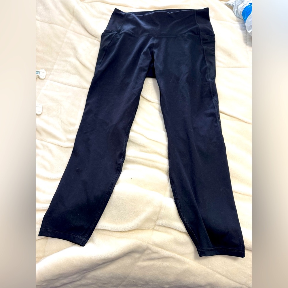 All In Motion women’s XXL black with mesh details yoga pants/ leggings- EUC